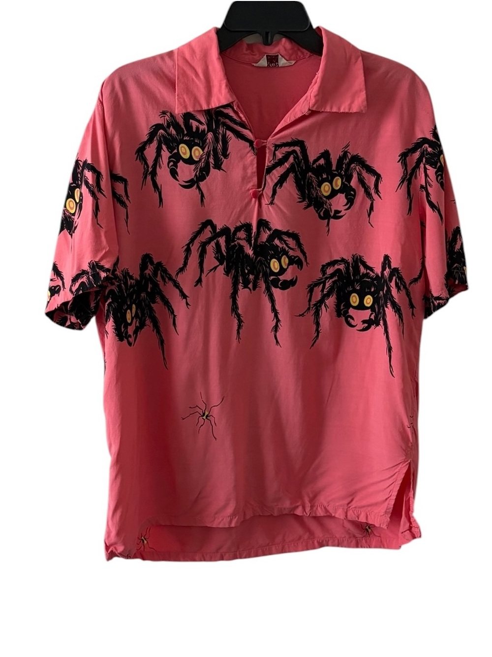 STAR OF HOLLY WOOD HIGH DENSITY RAYON SHIRT “TARANTULA” Size L